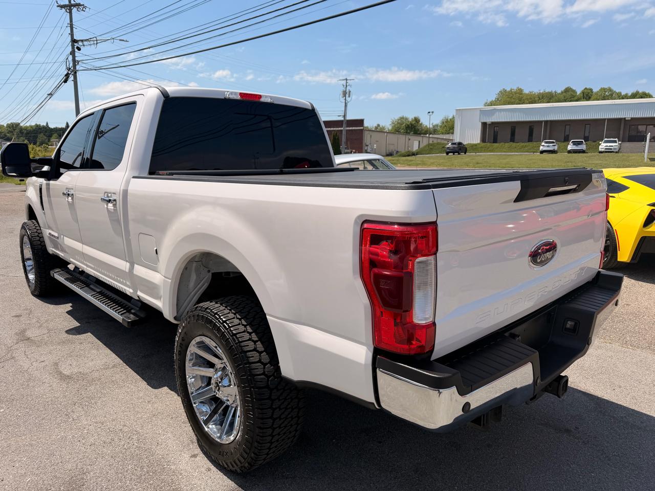 Ford Super Duty F-250 SRW Lariat 4WD Crew Cab 6.75' Box 2017