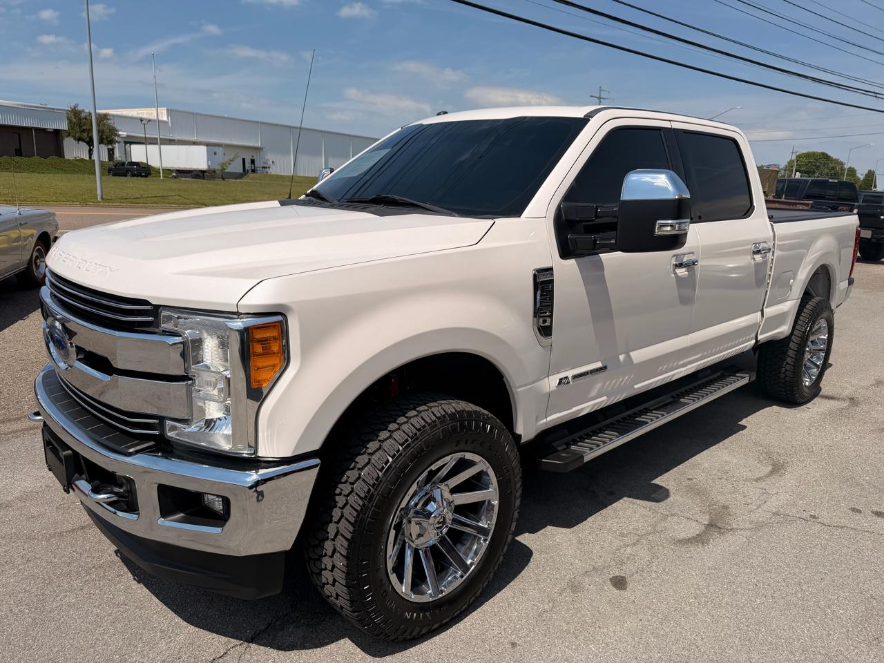 Ford Super Duty F-250 SRW Lariat 4WD Crew Cab 6.75' Box 2017