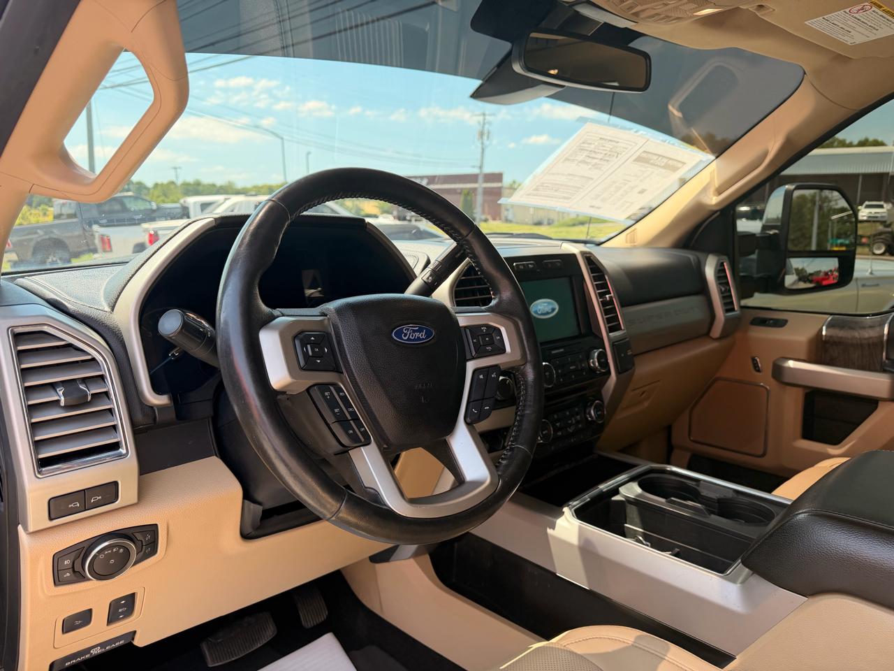 Ford Super Duty F-250 SRW Lariat 4WD Crew Cab 6.75' Box 2017