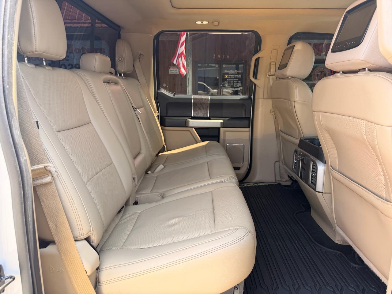 Ford Super Duty F-250 SRW Lariat 4WD Crew Cab 6.75' Box 2017