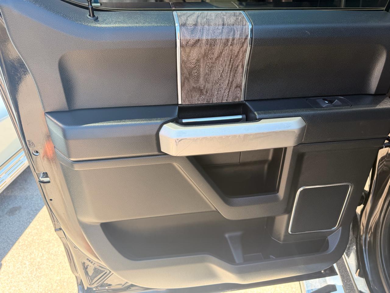 Ford Super Duty F-250 SRW 4WD Crew Cab 172" Lariat 2019