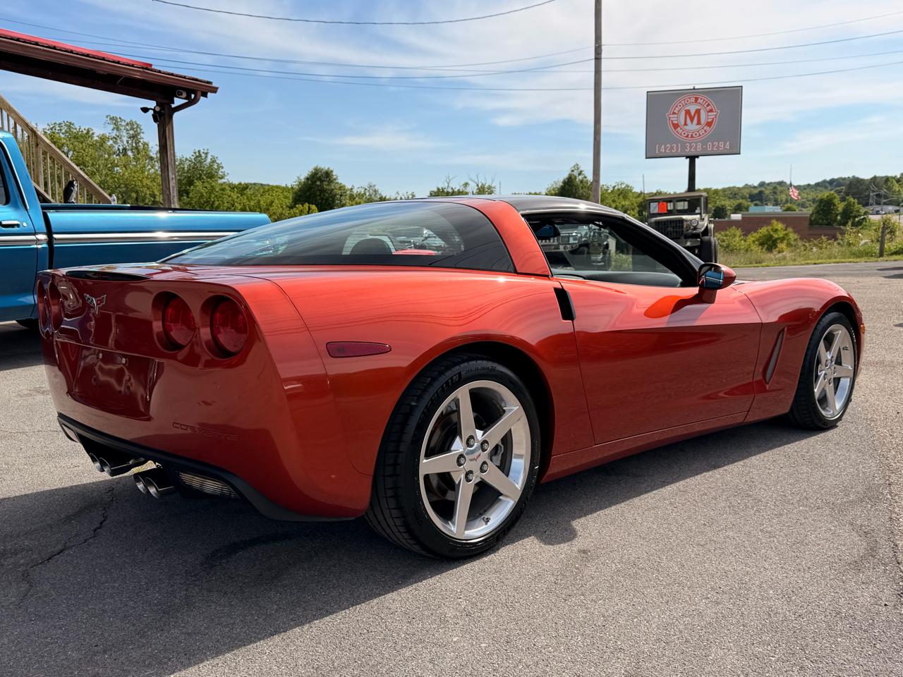 Chevrolet Corvette 2dr Cpe 2005