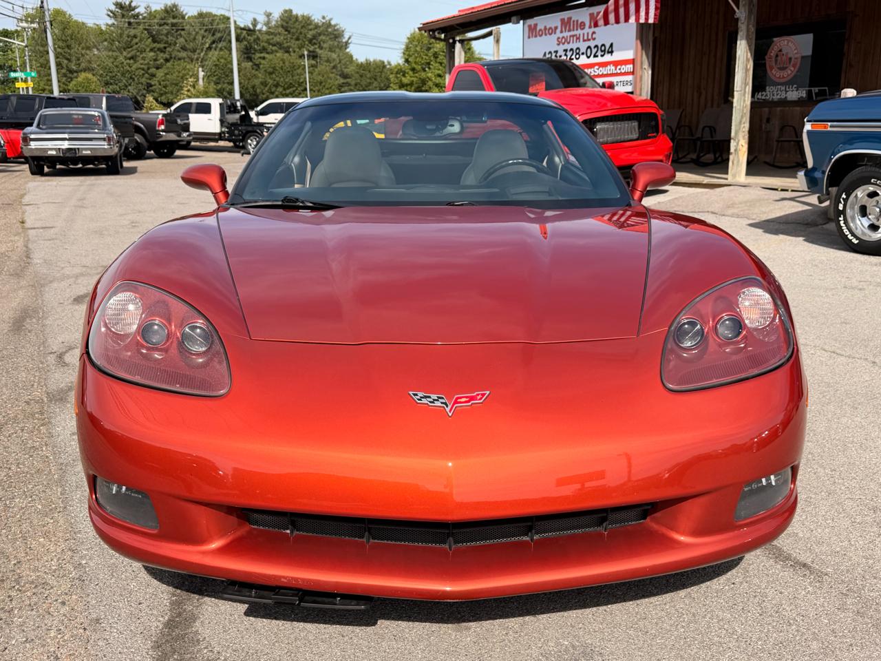 Chevrolet Corvette 2dr Cpe 2005