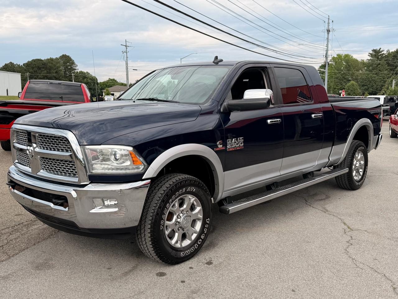 RAM 2500 4WD Mega Cab 160.5" Laramie 2015