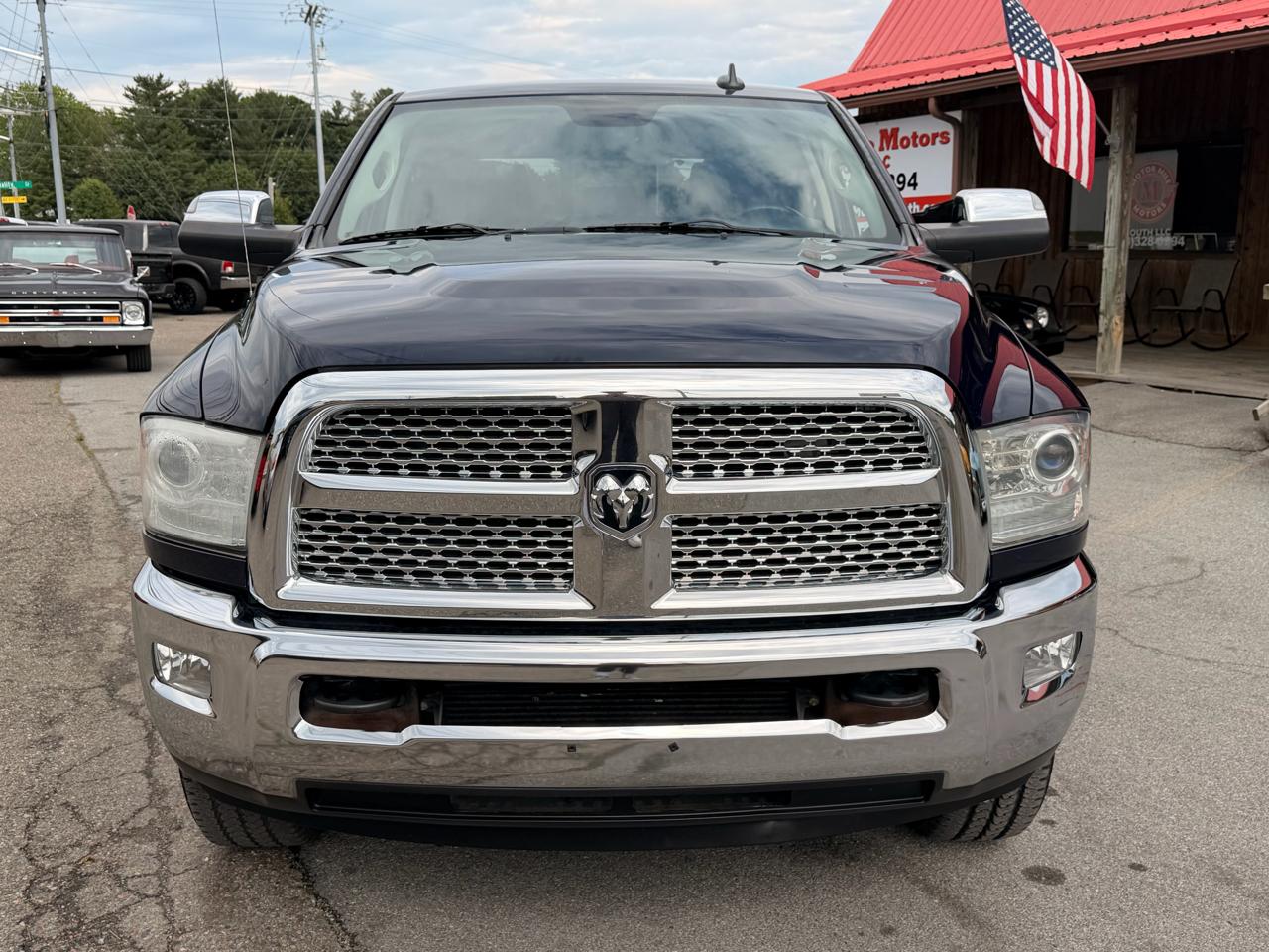 RAM 2500 4WD Mega Cab 160.5" Laramie 2015