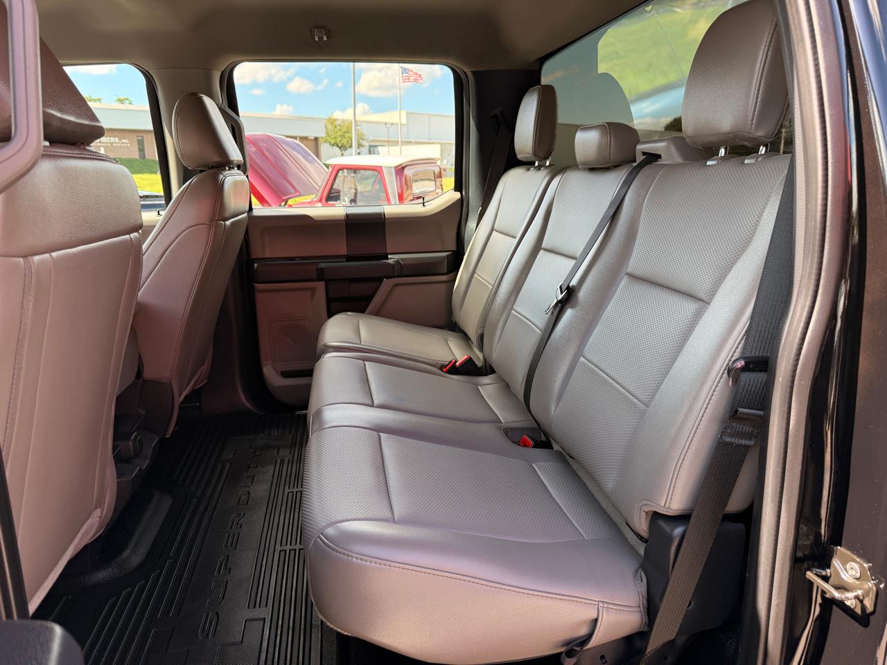 Ford Super Duty F-350 DRW  2022