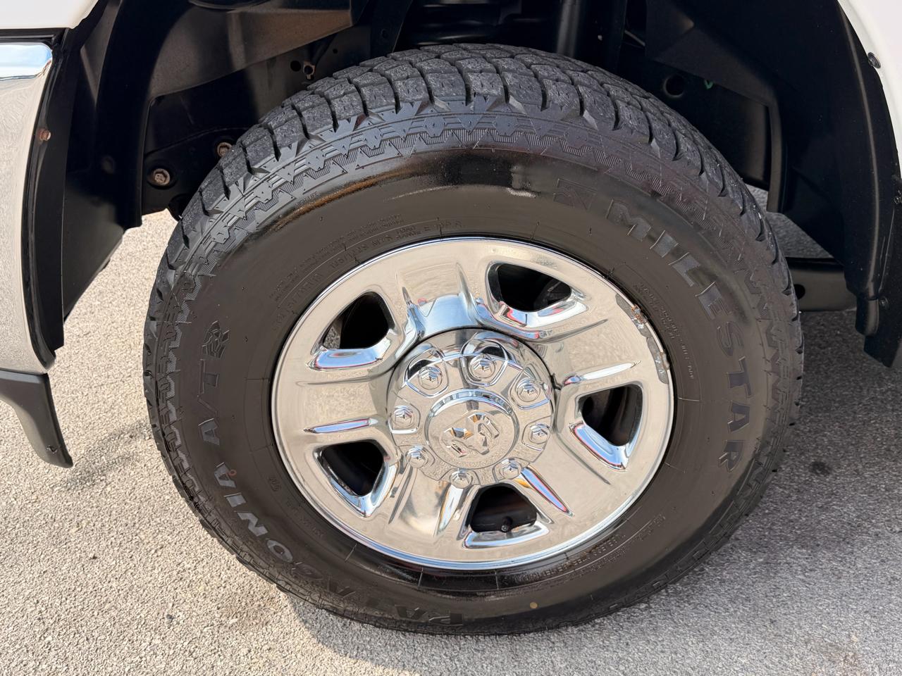RAM 2500 Big Horn 4x4 Crew Cab 6'4" Box 2019