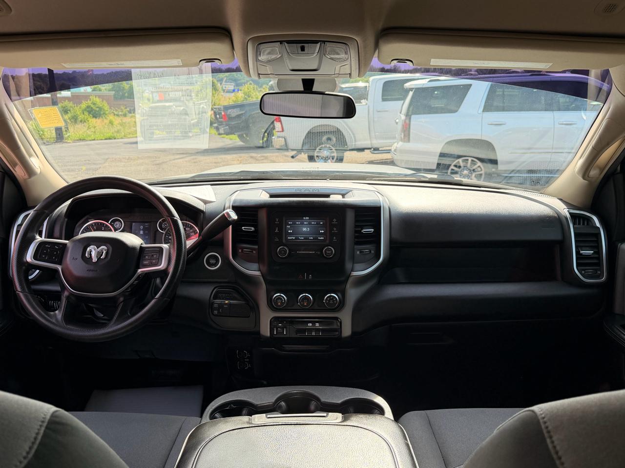 RAM 2500 Big Horn 4x4 Crew Cab 6'4" Box 2019