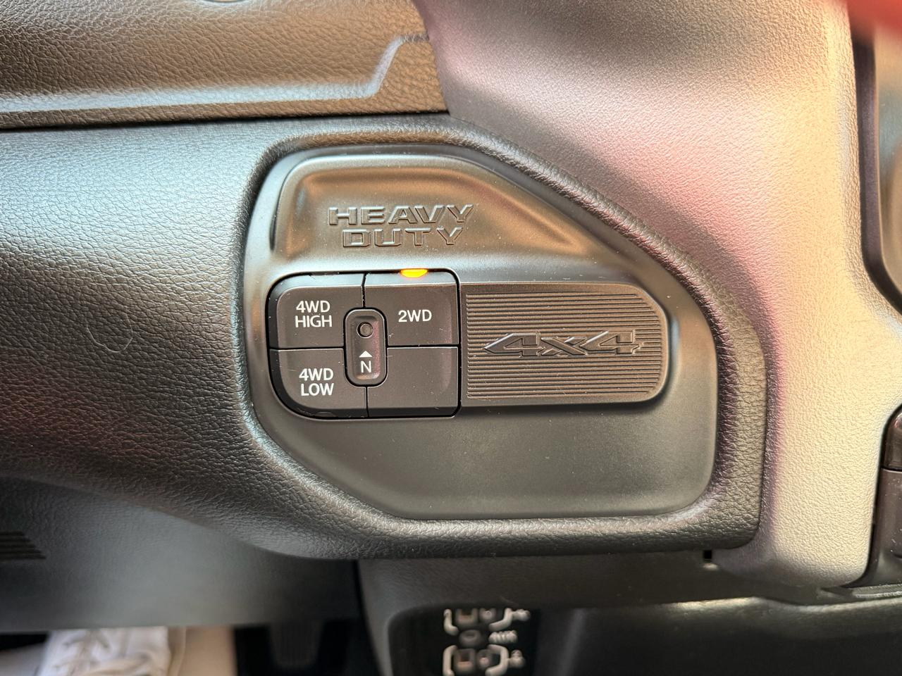RAM 2500 Big Horn 4x4 Crew Cab 6'4" Box 2019