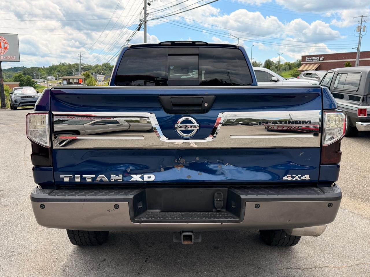 Nissan Titan XD 4WD Crew Cab Platinum Reserve Diesel 2016