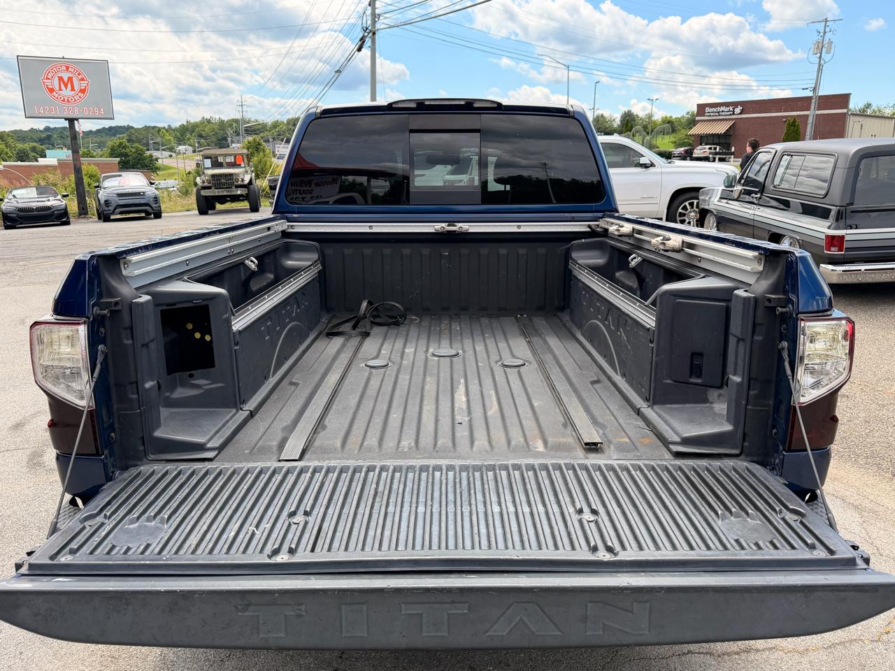 Nissan Titan XD 4WD Crew Cab Platinum Reserve Diesel 2016