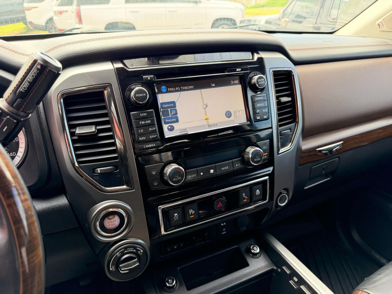 Nissan Titan XD 4WD Crew Cab Platinum Reserve Diesel 2016
