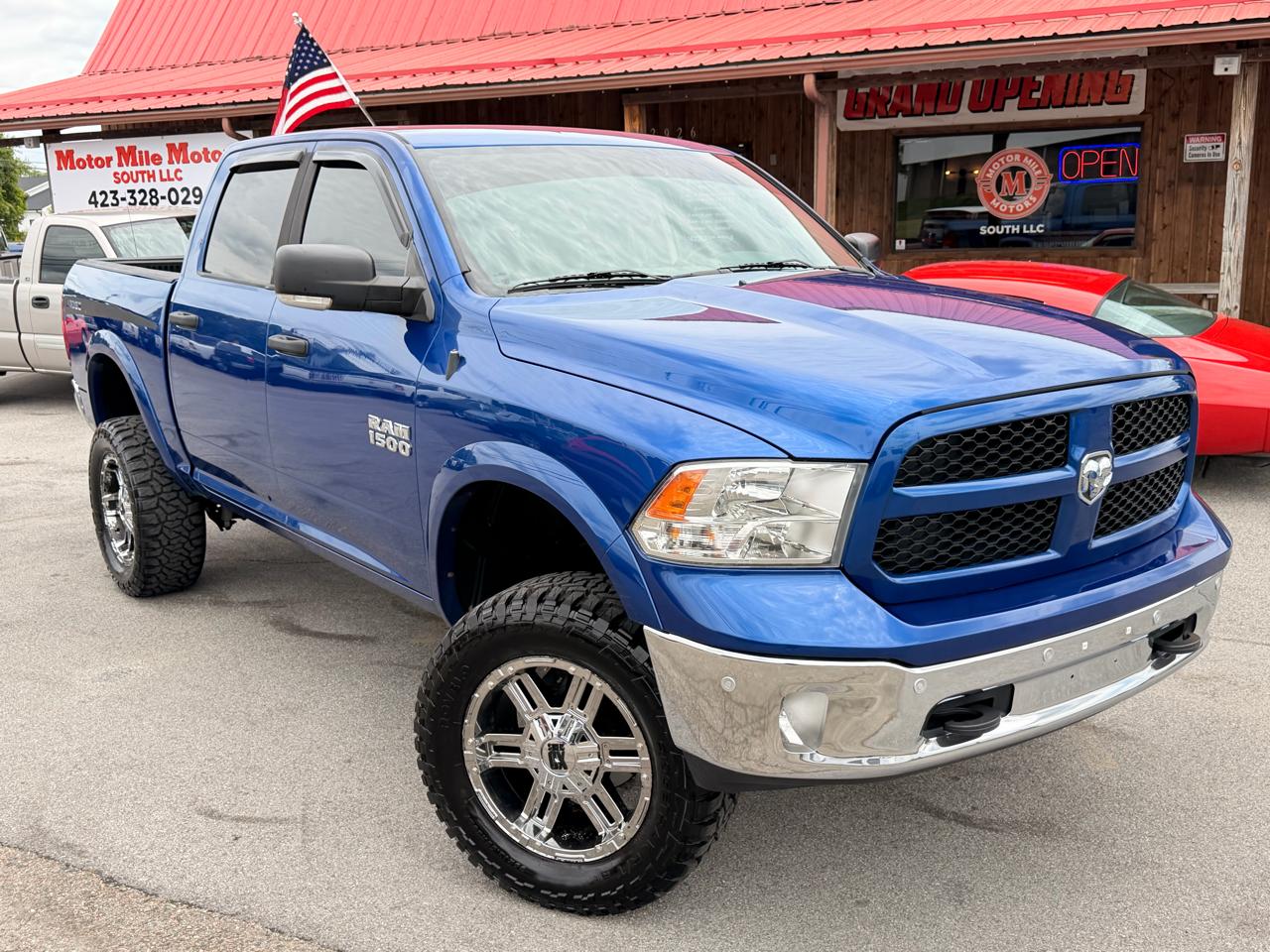 2016 RAM 1500 4WD Crew Cab 140.5" Outdoorsman