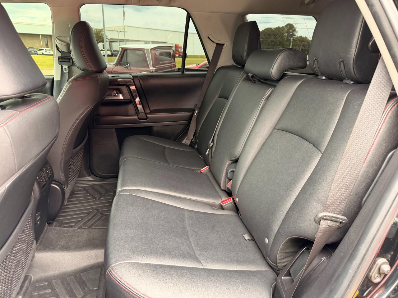 Toyota 4Runner TRD Off Road Premium 4WD (Natl) 2019