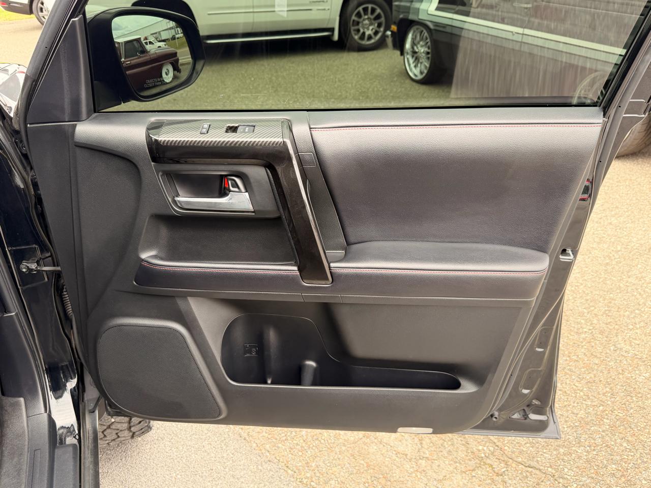 Toyota 4Runner TRD Off Road Premium 4WD (Natl) 2019
