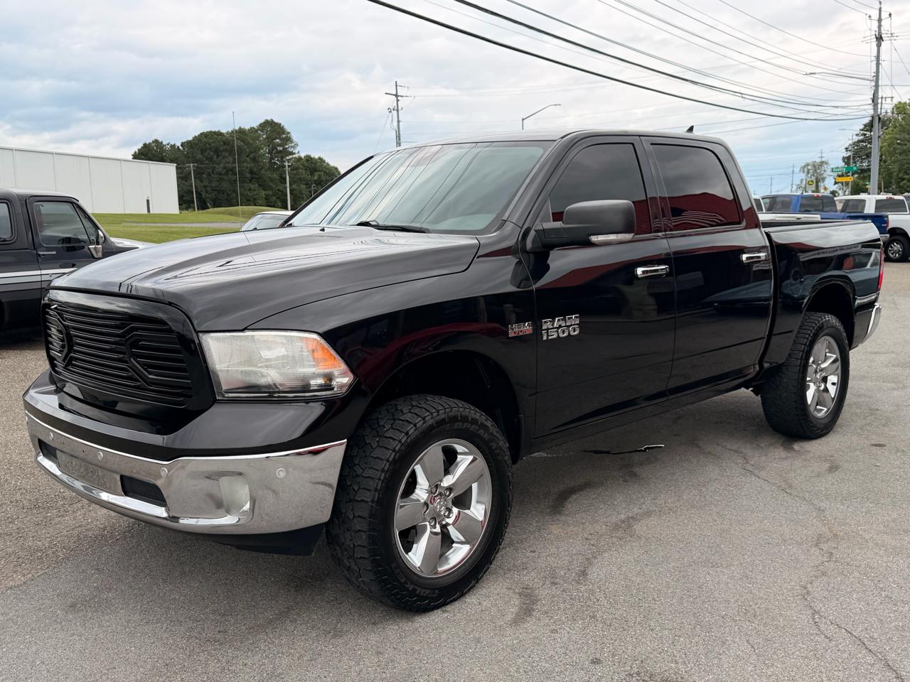 RAM 1500 Big Horn 4x4 Crew Cab 5'7" Box 2017