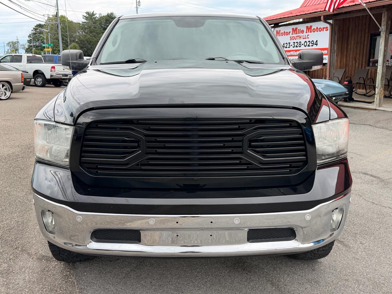 RAM 1500 Big Horn 4x4 Crew Cab 5'7" Box 2017
