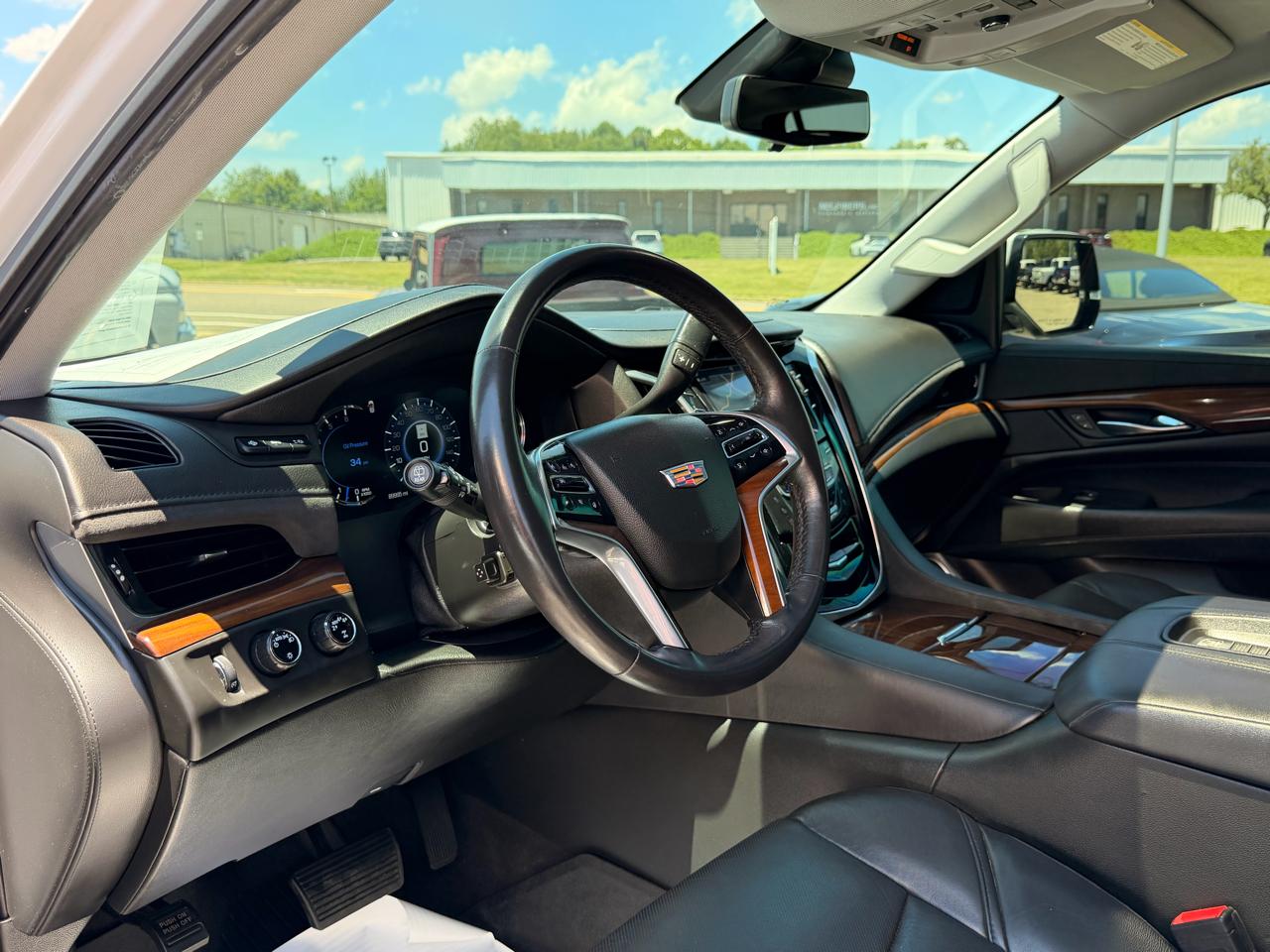 Cadillac Escalade 4WD 4dr Luxury 2020