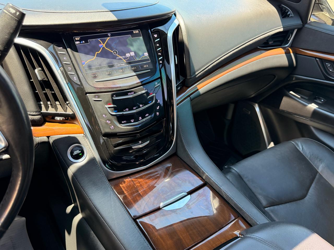 Cadillac Escalade 4WD 4dr Luxury 2020