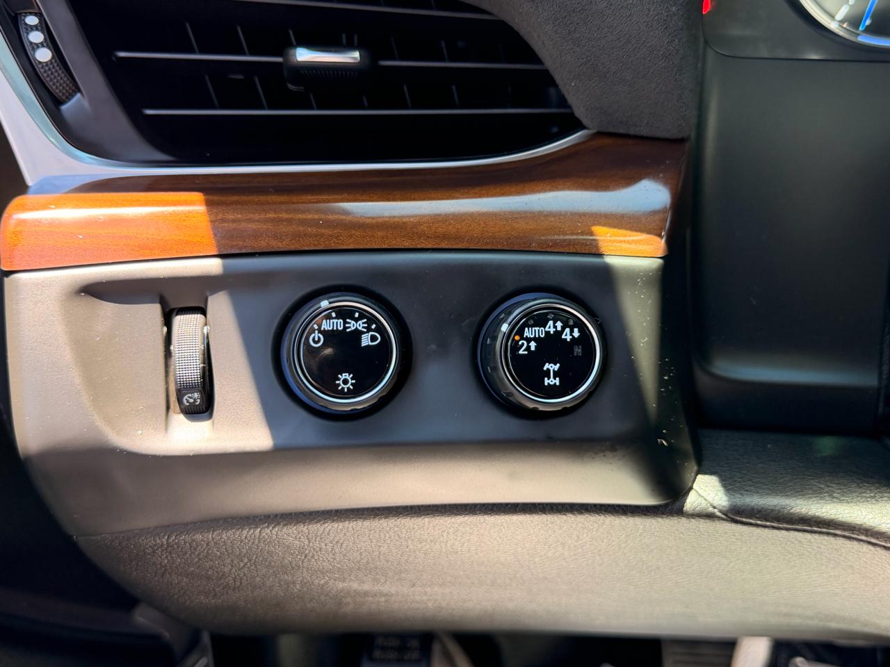 Cadillac Escalade 4WD 4dr Luxury 2020