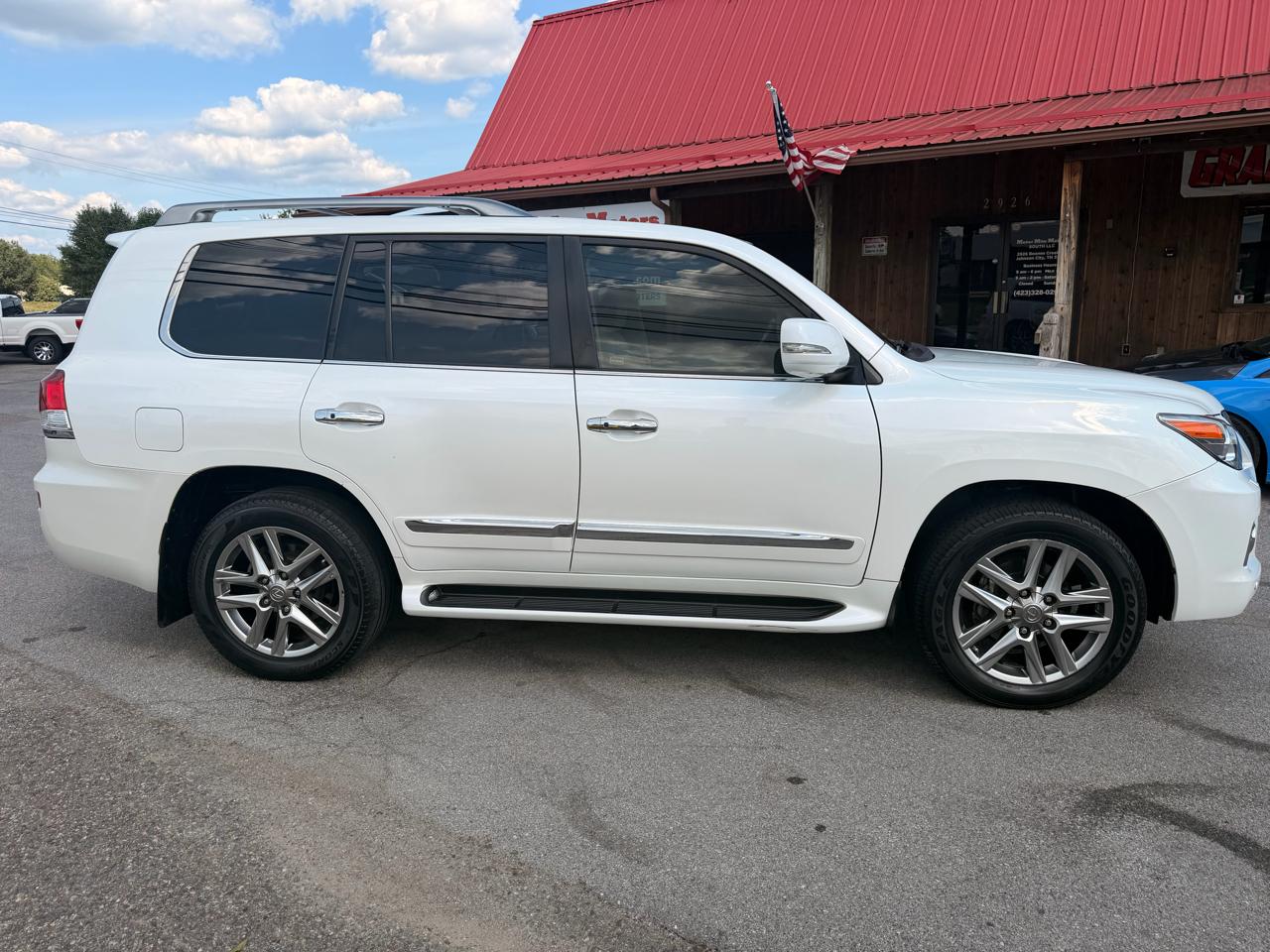 Lexus LX 570 4WD 4dr 2015