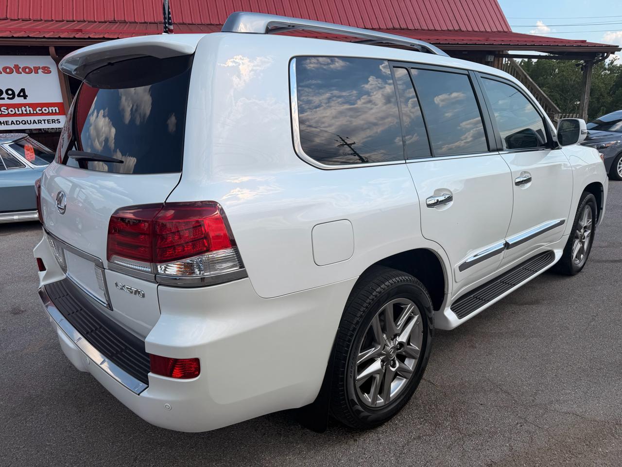 Lexus LX 570 4WD 4dr 2015