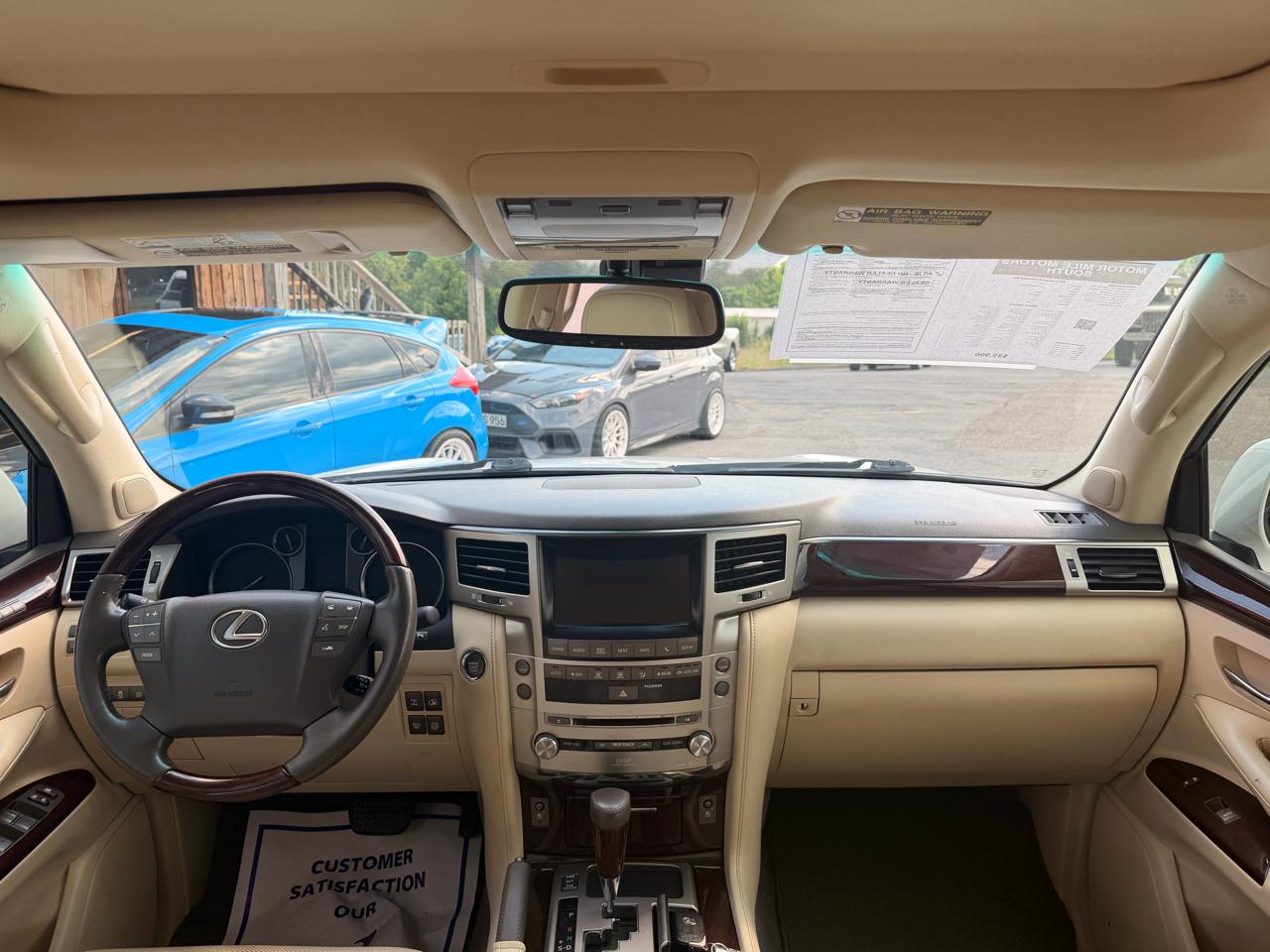 Lexus LX 570 4WD 4dr 2015