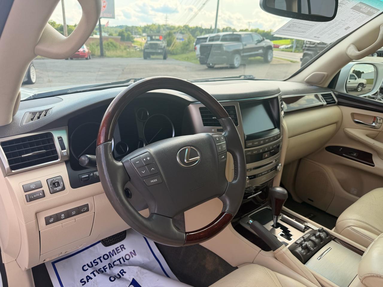 Lexus LX 570 4WD 4dr 2015