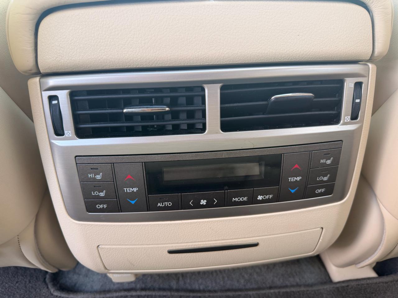 Lexus LX 570 4WD 4dr 2015