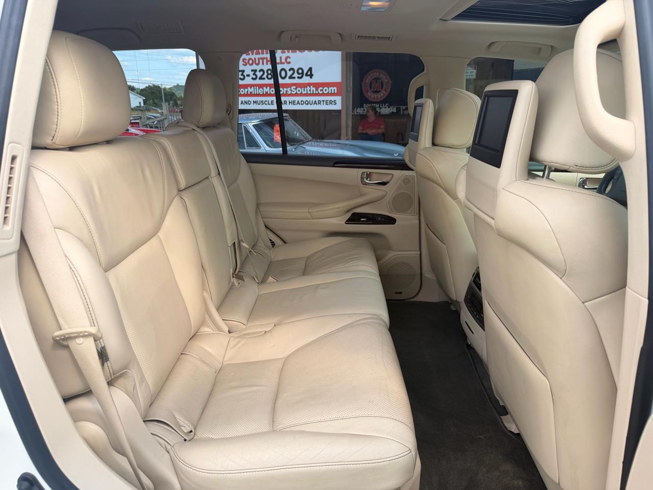 Lexus LX 570 4WD 4dr 2015