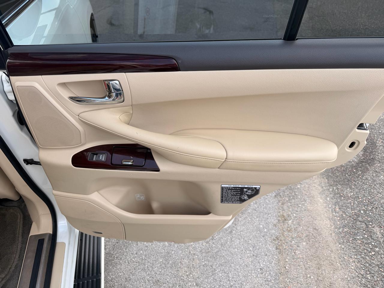 Lexus LX 570 4WD 4dr 2015