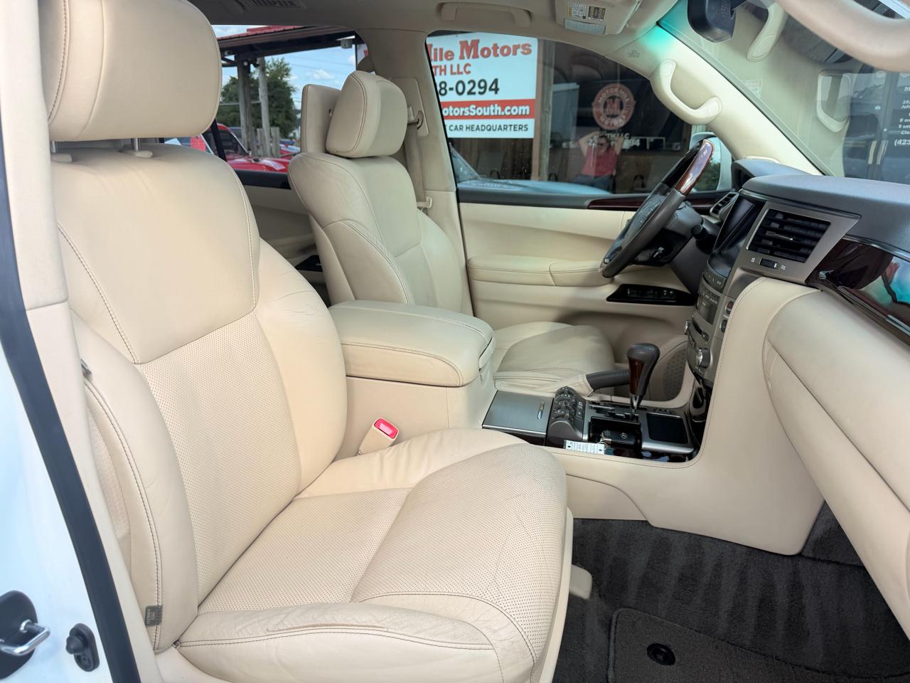 Lexus LX 570 4WD 4dr 2015