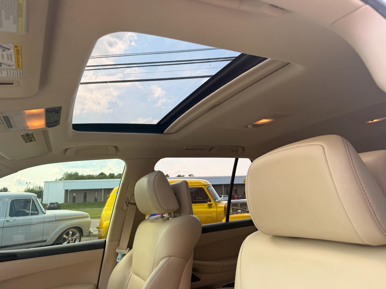 Lexus LX 570 4WD 4dr 2015