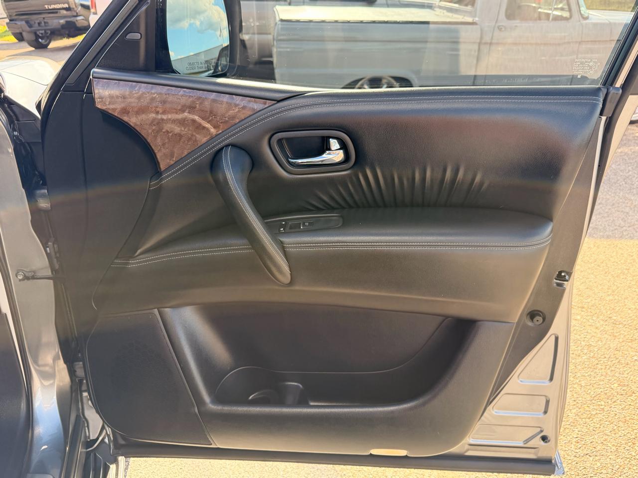 Infiniti QX80 4WD 4dr 2016