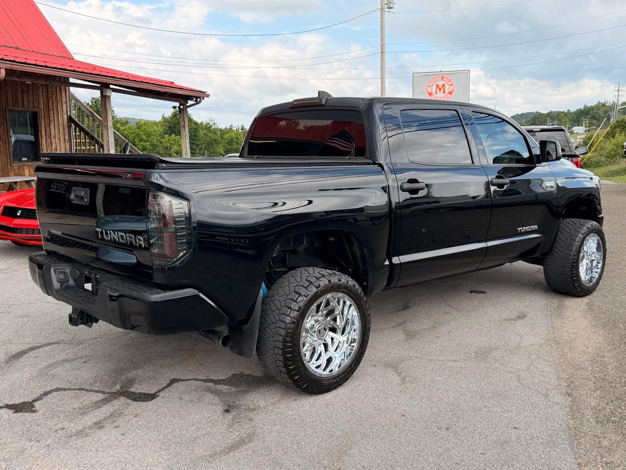Toyota Tundra 2WD SR5 CrewMax 5.5' Bed 5.7L (Natl) 2021