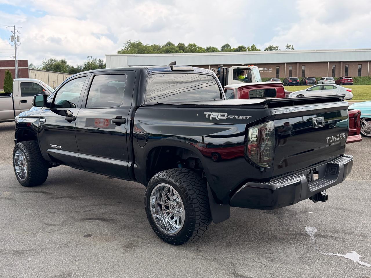 Toyota Tundra 2WD SR5 CrewMax 5.5' Bed 5.7L (Natl) 2021