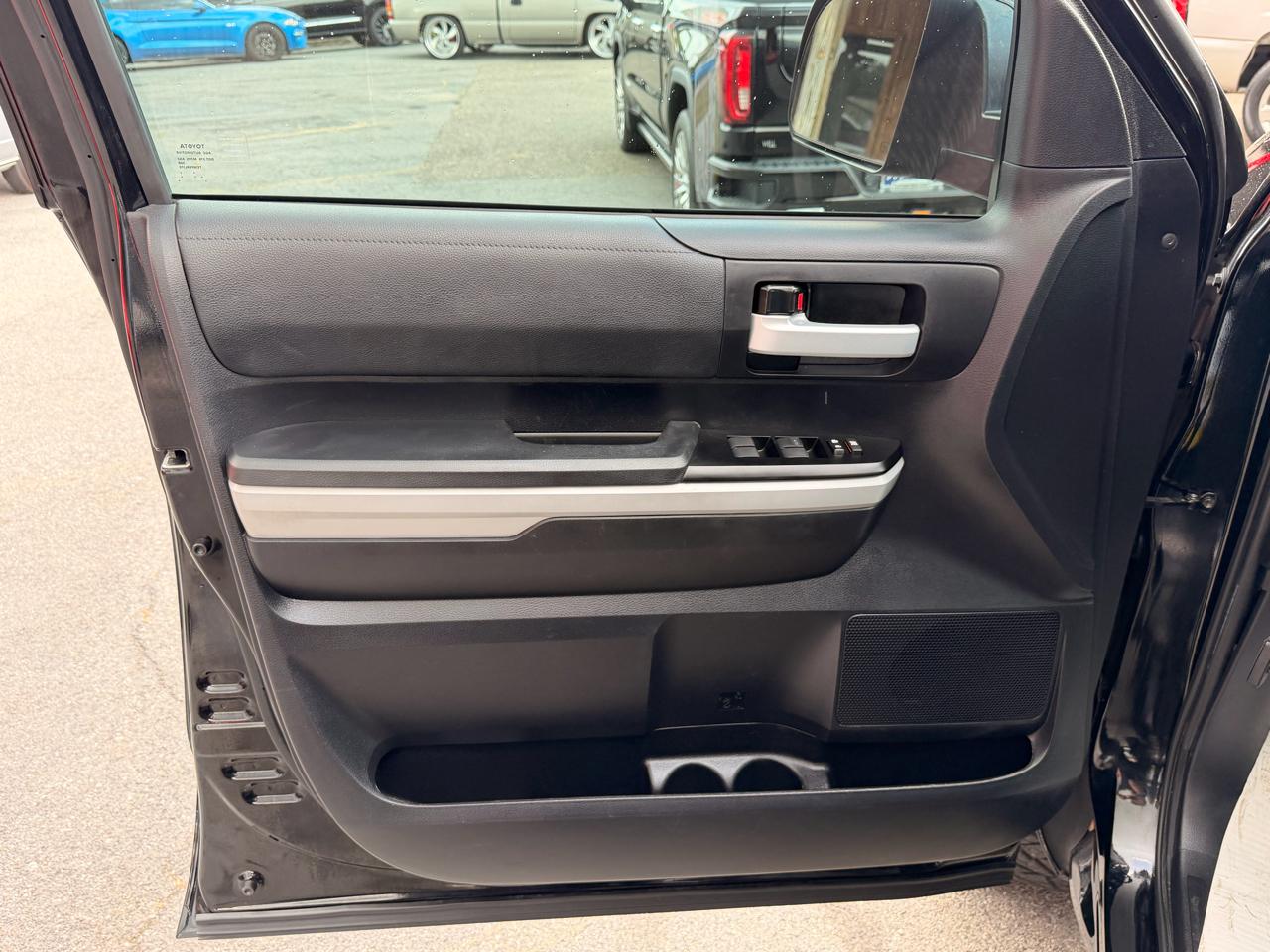 Toyota Tundra 2WD SR5 CrewMax 5.5' Bed 5.7L (Natl) 2021