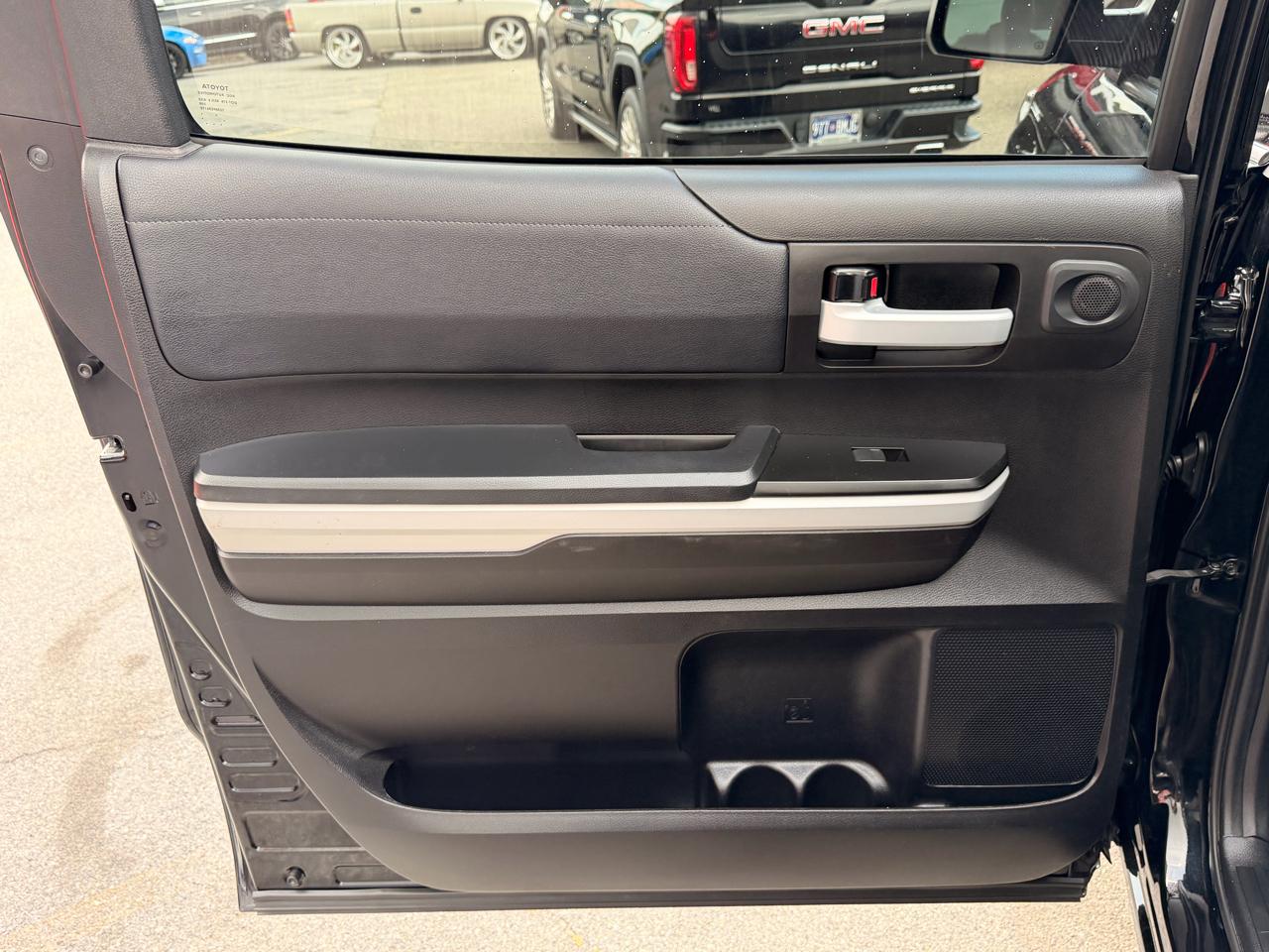 Toyota Tundra 2WD SR5 CrewMax 5.5' Bed 5.7L (Natl) 2021