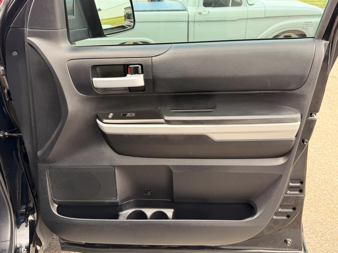 Toyota Tundra 2WD SR5 CrewMax 5.5' Bed 5.7L (Natl) 2021