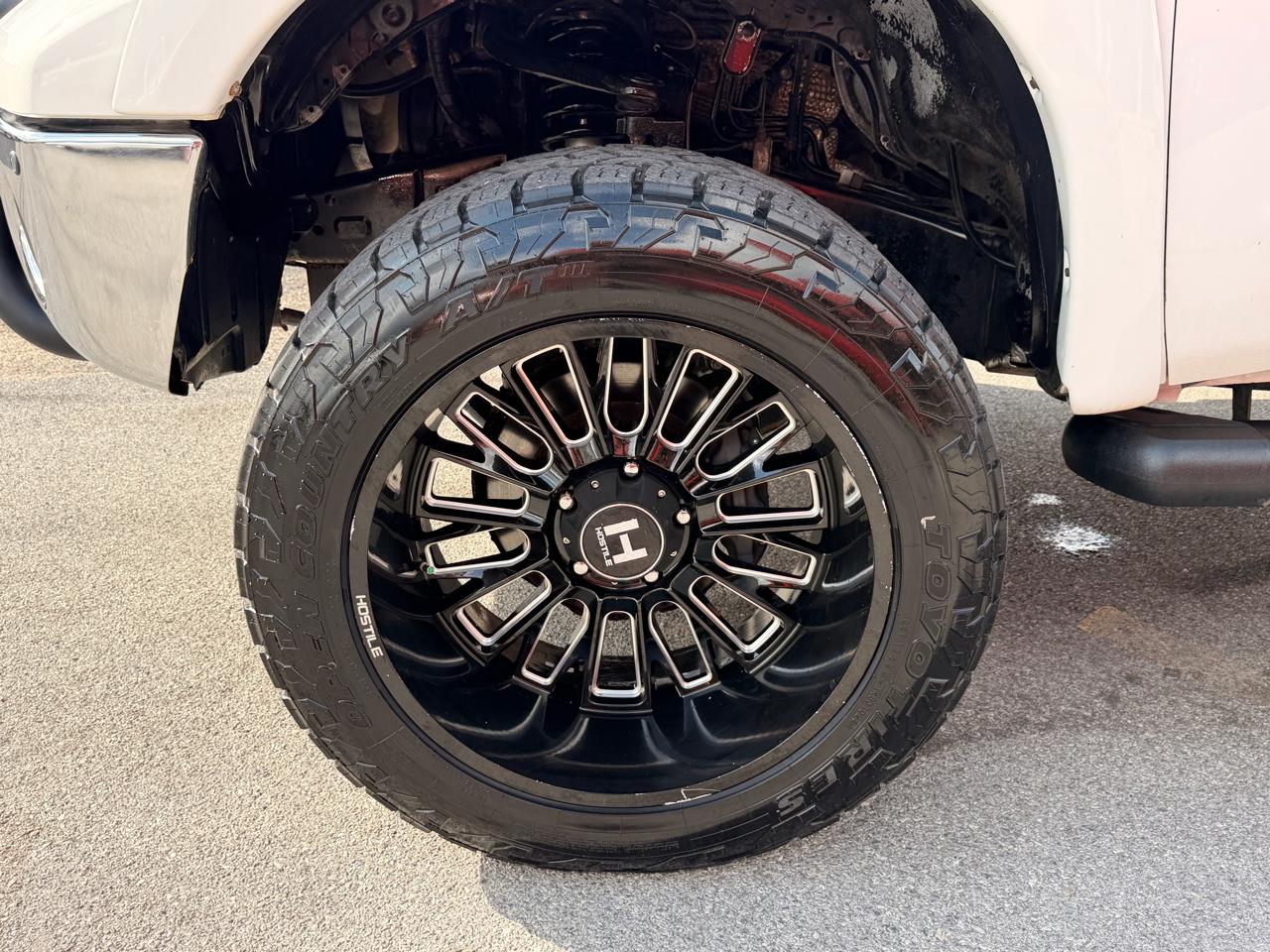 Toyota Tundra 4WD Truck CrewMax 5.7L FFV V8 6-Spd AT LTD (Natl) 2013