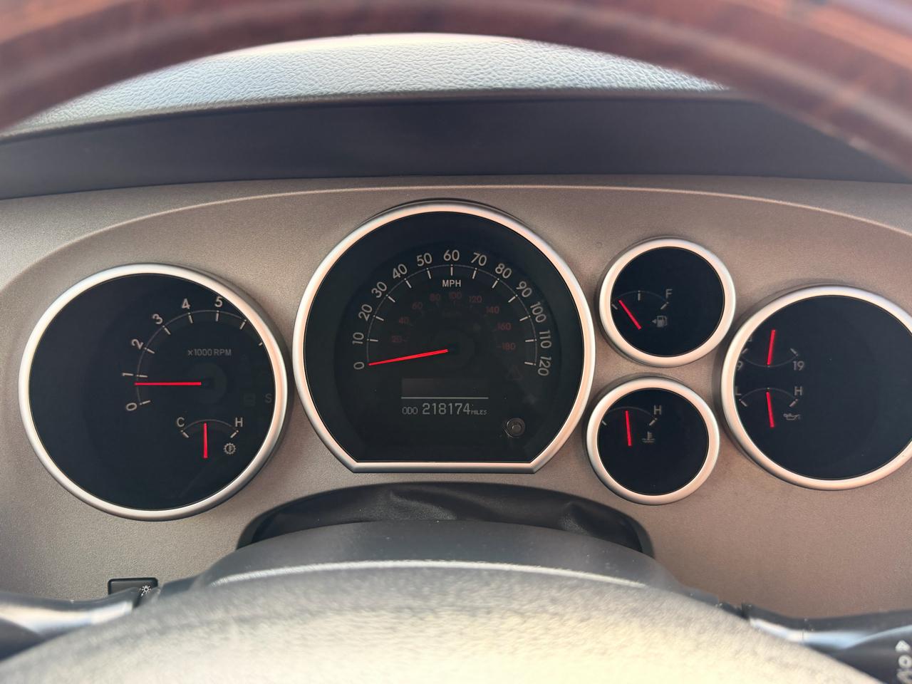 Toyota Tundra 4WD Truck CrewMax 5.7L FFV V8 6-Spd AT LTD (Natl) 2013