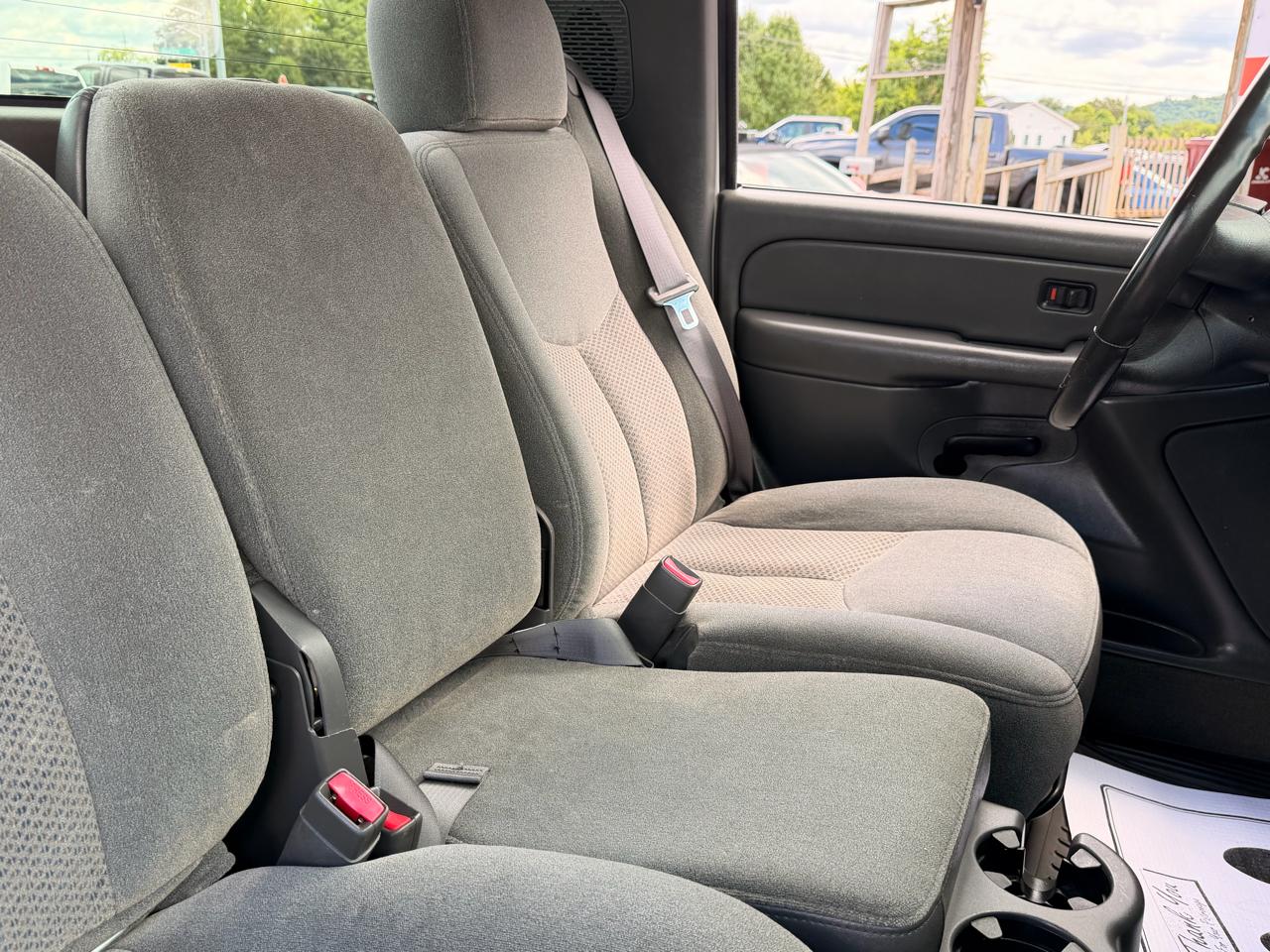 Chevrolet Silverado 1500 LS Reg Cab 2004