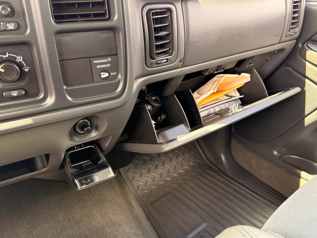 Chevrolet Silverado 1500 LS Reg Cab 2004