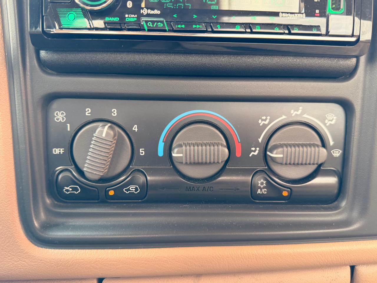 Chevrolet Silverado 1500 Reg Cab 119.0" WB LS 1999