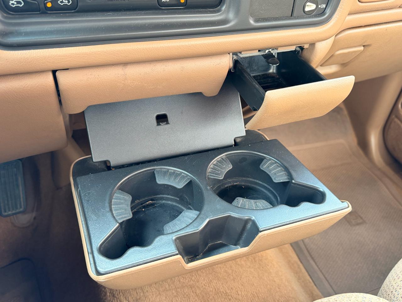 Chevrolet Silverado 1500 Reg Cab 119.0" WB LS 1999
