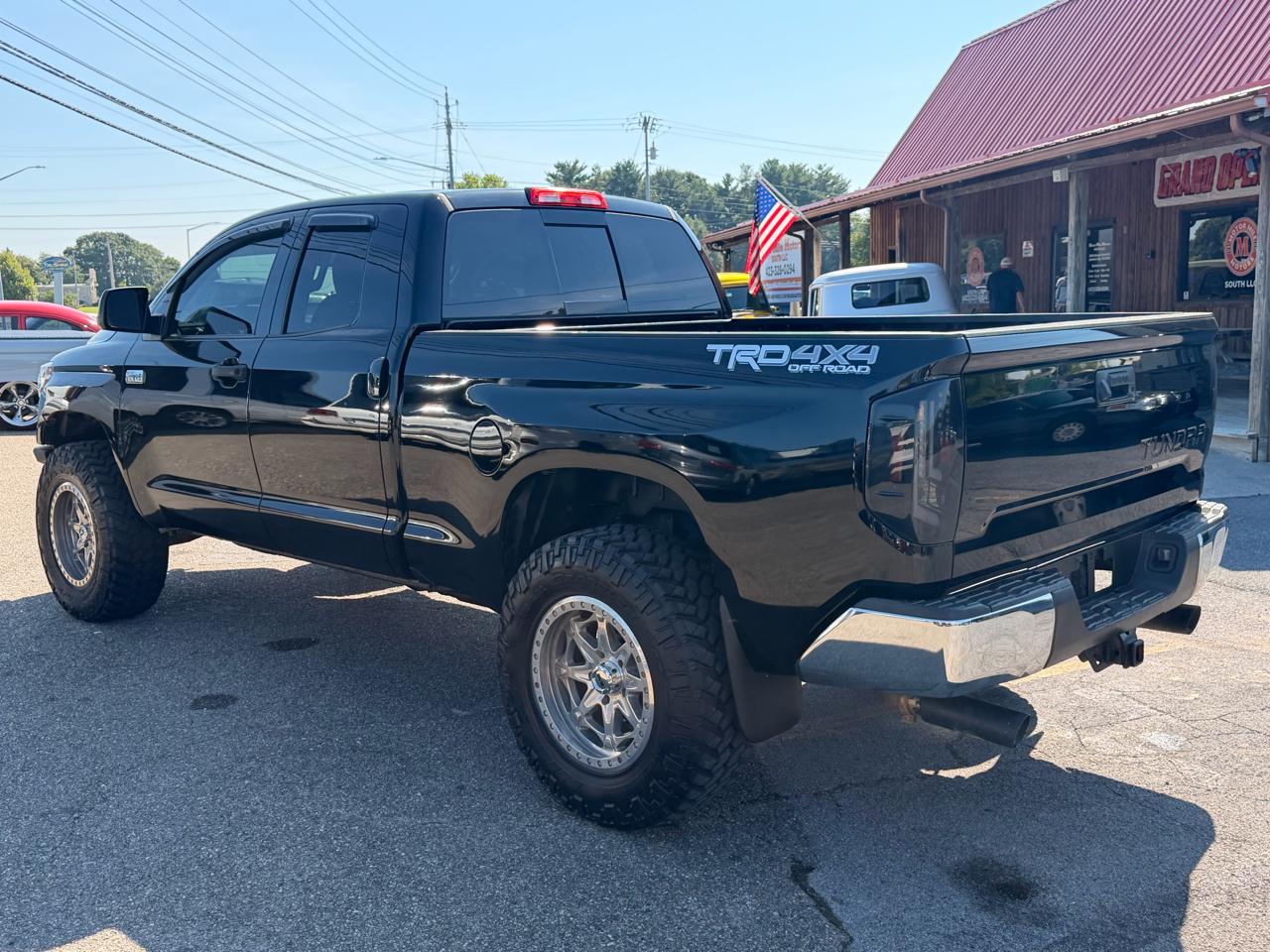 Toyota Tundra 4WD Truck Double Cab 5.7L V8 6-Spd AT TRD Pro (Natl) 2015