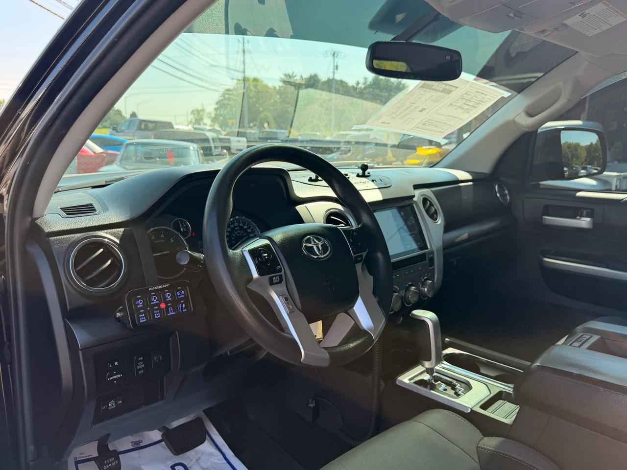 Toyota Tundra 4WD Truck Double Cab 5.7L V8 6-Spd AT TRD Pro (Natl) 2015