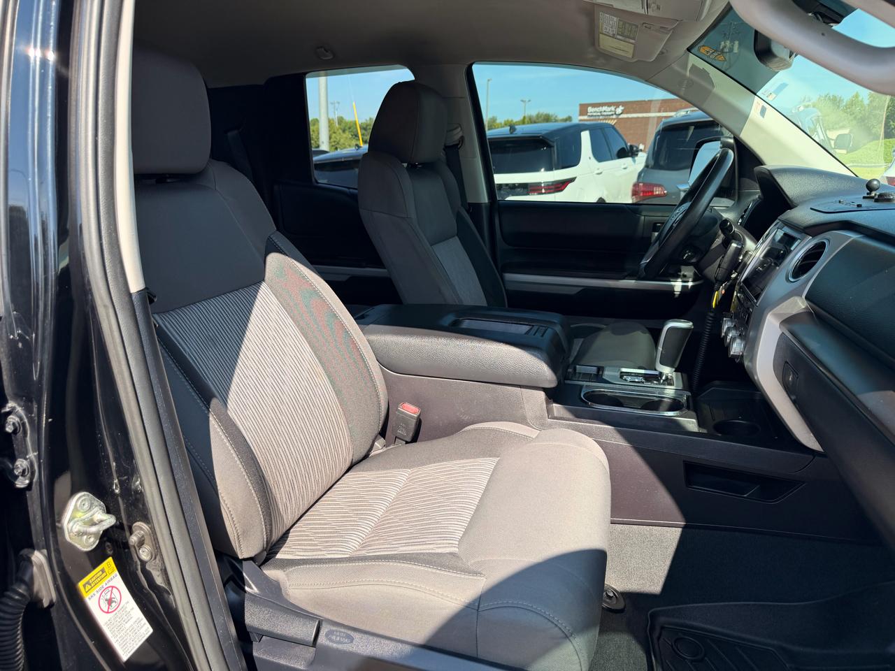 Toyota Tundra 4WD Truck Double Cab 5.7L V8 6-Spd AT TRD Pro (Natl) 2015