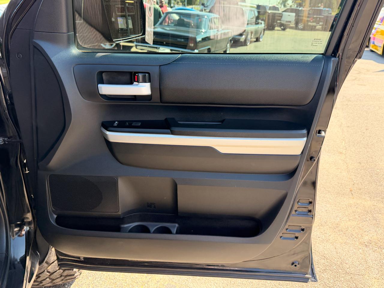Toyota Tundra 4WD Truck Double Cab 5.7L V8 6-Spd AT TRD Pro (Natl) 2015