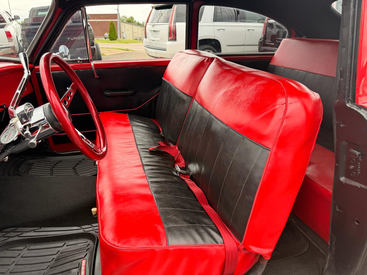 Kaiser Deluxe  1951